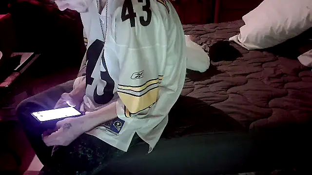 Snapshot of xxxTony999 chatting on 11-02-25, 10:12 xxxTony999 online show from 11-02-25, 10:12