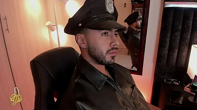 ItsMeEros online show from 10-24-25, 04:47