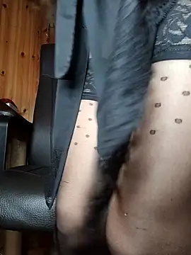 Snapshot of dolcehelena993 chatting on 01-25-25, 02:36 dolcehelena993 online show from 01-25-25, 02:36