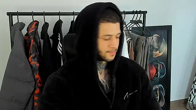 Snapshot of _jamesleandros1 chatting on 12-03-25, 02:48 jamesleandros1 online show from 12-03-25, 02:48