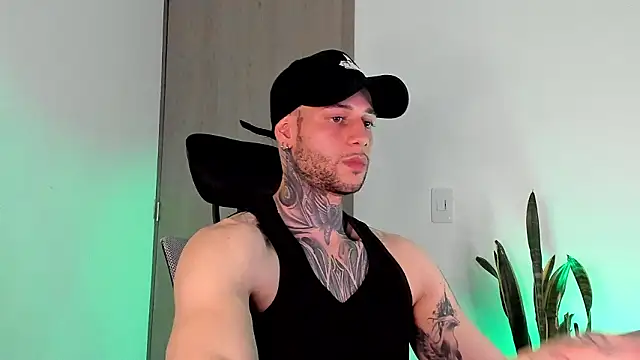  jamesleandros1 online show from 02-10-26, 03:32