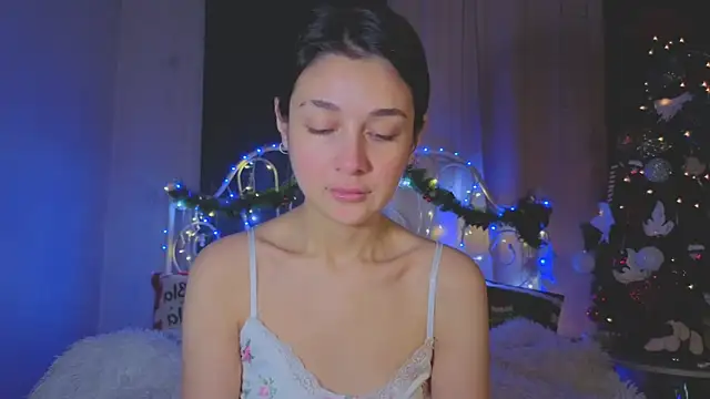 Snapshot of Funny_Bunny chatting on 01-12-26, 12:38 Funny Bunny online show from 01-12-26, 12:38