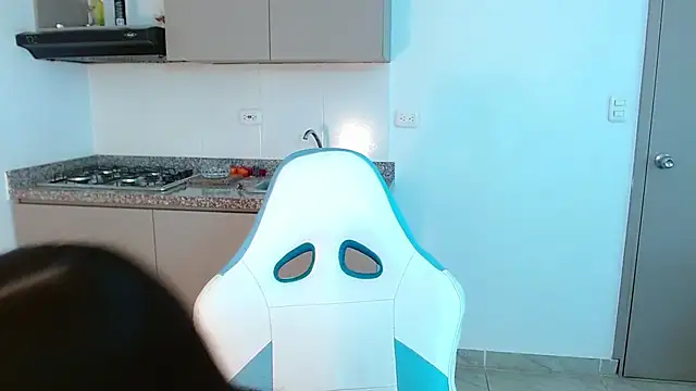 PIA STONE online show from 01-24-25, 07:39