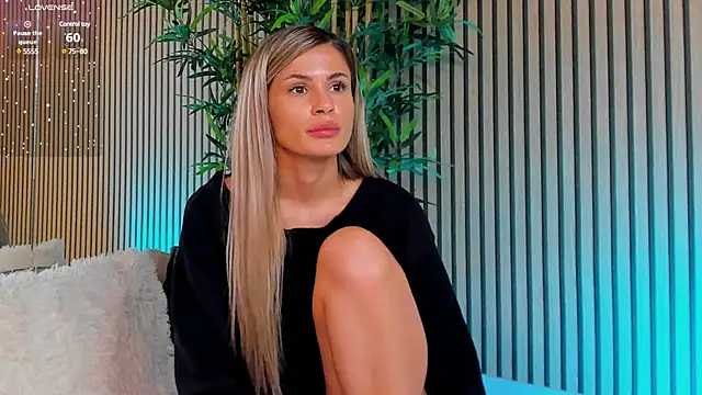 Snapshot of Avril_Cyrus chatting on 03-11-25, 02:29 Avril Cyrus online show from 03-11-25, 02:29