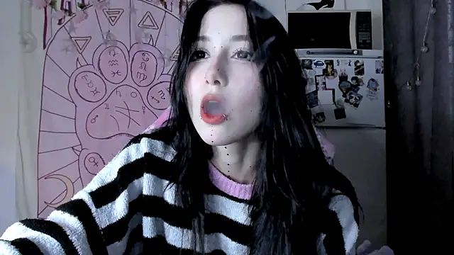 Holy420lolii online show from 04-25-26, 02:36