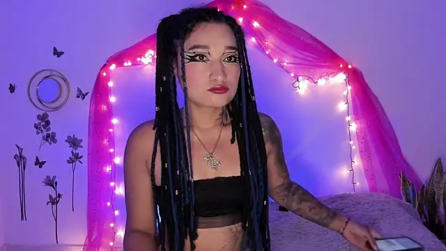 Eva Lee  online show from 01-25-25, 06:01