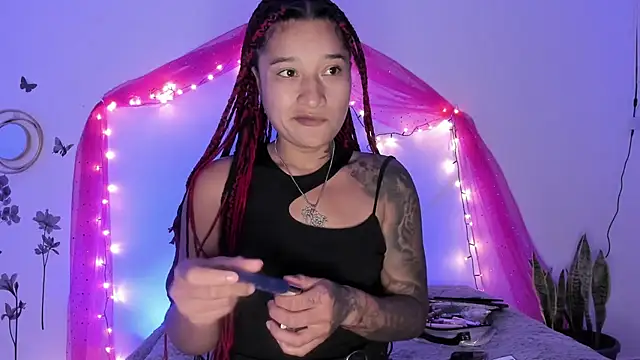 Snapshot of Eva_Lee_ chatting on 01-28-25, 06:49 Eva Lee online show from 01-28-25, 06:49