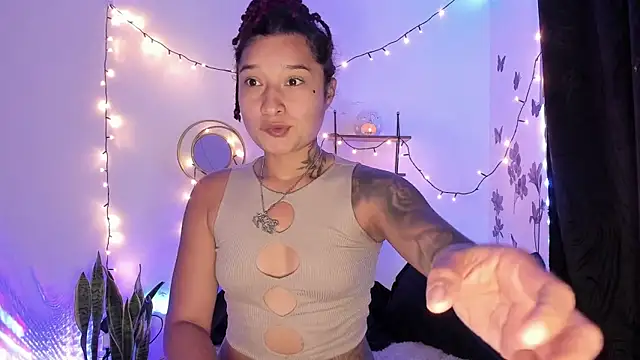 Snapshot of Eva_Lee_ chatting on 02-12-25, 04:23 Eva Lee online show from 02-12-25, 04:23