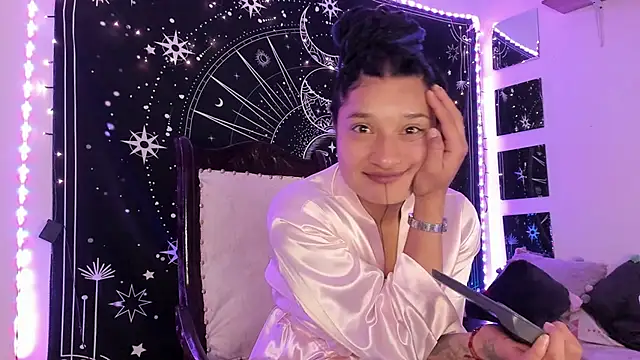 Snapshot of Eva_Lee_ chatting on 09-18-25, 06:15 Eva Lee online show from 09-18-25, 06:15