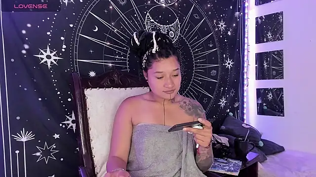 Snapshot of Eva_Lee_ chatting on 09-30-25, 07:35 Eva Lee online show from 09-30-25, 07:35