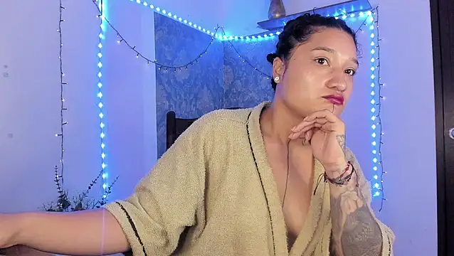 Eva Lee  online show from 03-11-26, 09:15