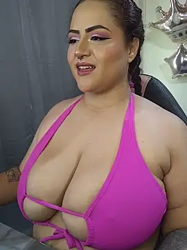Snapshot of Sarita_Summer chatting on 04-26-26, 07:00 Sarita Summer online show from 04-26-26, 07:00