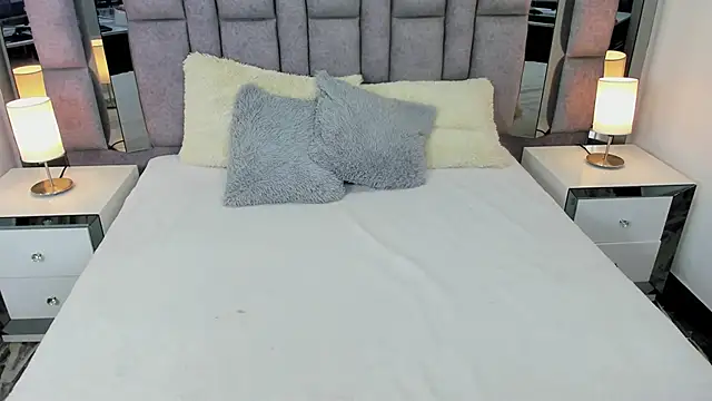 EMMAHILL1 online show from 02-07-25, 07:17