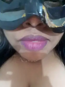 Snapshot of chubby_wife chatting on 01-02-25, 04:56 chubby wife online show from 01-02-25, 04:56