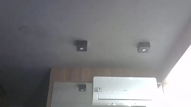 Skinny-Kitten online show from 11-25-25, 01:16