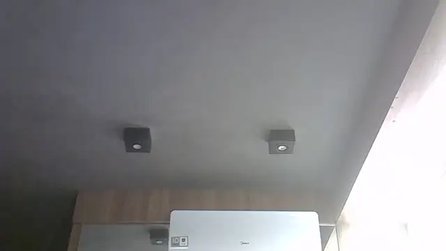 Snapshot of Skinny-Kitten chatting on 04-18-26, 03:32 Skinny-Kitten online show from 04-18-26, 03:32