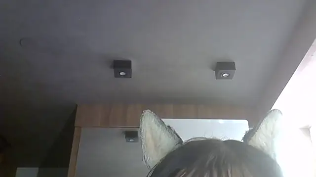 Snapshot of Skinny-Kitten chatting on 05-18-26, 01:13 Skinny-Kitten online show from 05-18-26, 01:13