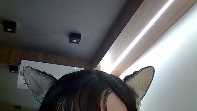 Snapshot of Skinny-Kitten chatting on 05-29-26, 09:35 Skinny-Kitten online show from 05-29-26, 09:35