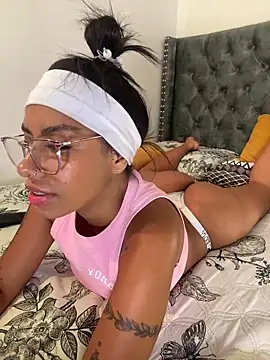 Snapshot of ATENEA_SEXXXY chatting on 11-01-25, 09:50 ATENEA SEXXXY online show from 11-01-25, 09:50