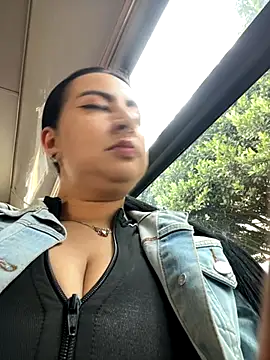 Abril Luv online show from 09-17-25, 12:07