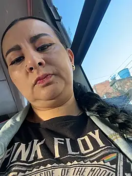 Snapshot of Abril_Luv chatting on 02-09-26, 12:09 Abril Luv online show from 02-09-26, 12:09