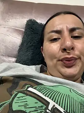 Snapshot of Abril_Luv chatting on 03-03-26, 01:23 Abril Luv online show from 03-03-26, 01:23