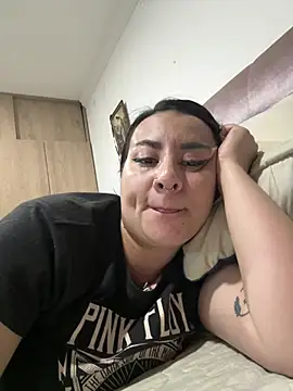 Abril Luv online show from 04-07-26, 02:34