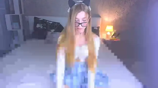 Snapshot of ShyBerryNelly chatting on 12-11-24, 02:11 ShyBerryNelly online show from 12-11-24, 02:11