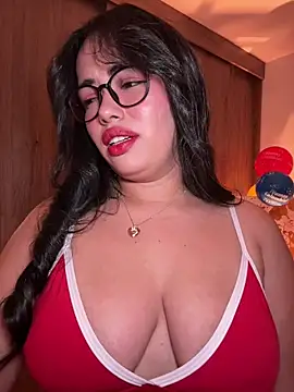 Snapshot of andra_rose chatting on 07-04-26, 11:22 andra rose online show from 07-04-26, 11:22