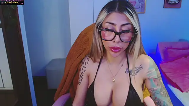 Martina Dash online show from 03-20-25, 12:30