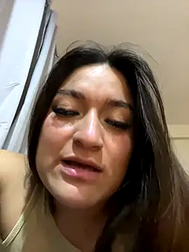 LuceroRm online show from 12-18-25, 04:07