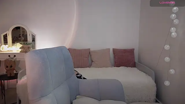 ImKeira online show from 10-04-25, 07:34