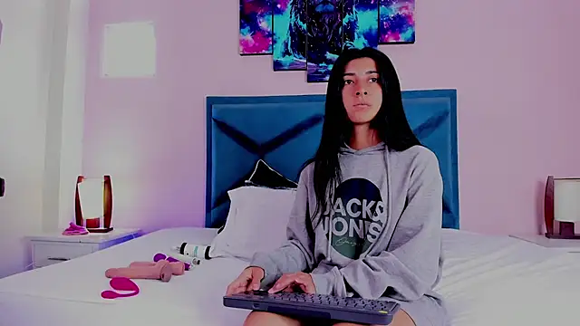 EmmaWilliamss online show from 01-02-25, 01:51