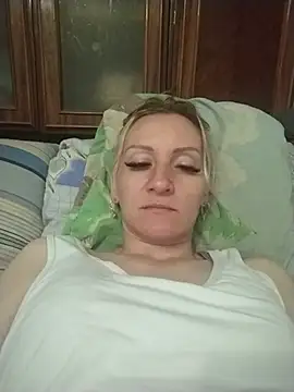 Snapshot of ulika1989 chatting on 07-08-26, 03:49 ulika1989 online show from 07-08-26, 03:49
