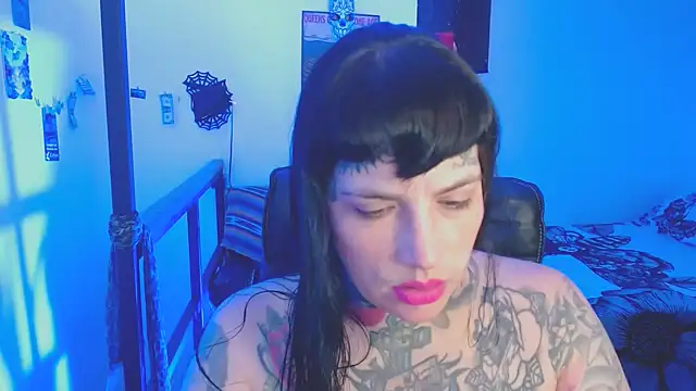 Snapshot of VampGirl1 chatting on 12-04-24, 07:23 VampGirl1 online show from 12-04-24, 07:23