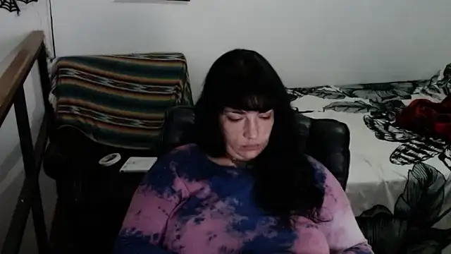 Snapshot of VampGirl1 chatting on 01-30-25, 12:59 VampGirl1 online show from 01-30-25, 12:59