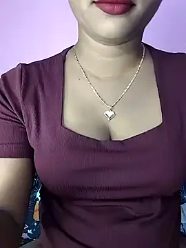 Snapshot of ANGE-MOU chatting on 01-31-25, 10:20 ANGE-MOU online show from 01-31-25, 10:20