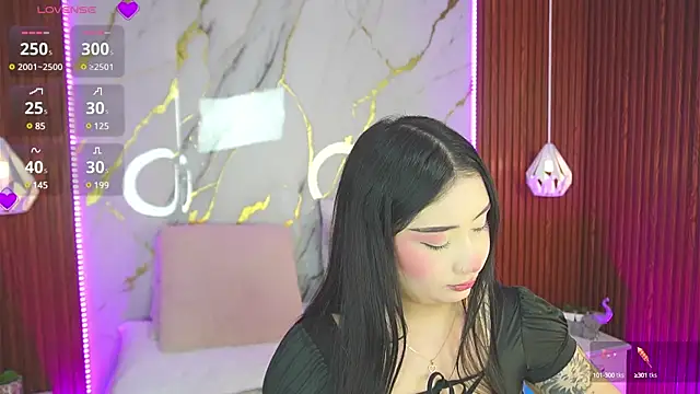 haylie  online show from 01-15-25, 04:04