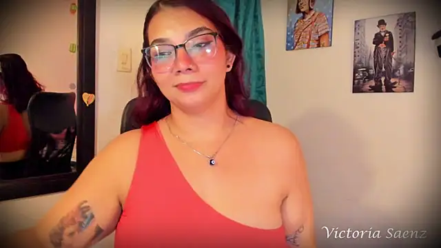 Snapshot of victoriaasaenz_ chatting on 03-15-25, 12:47 victoriaasaenz online show from 03-15-25, 12:47