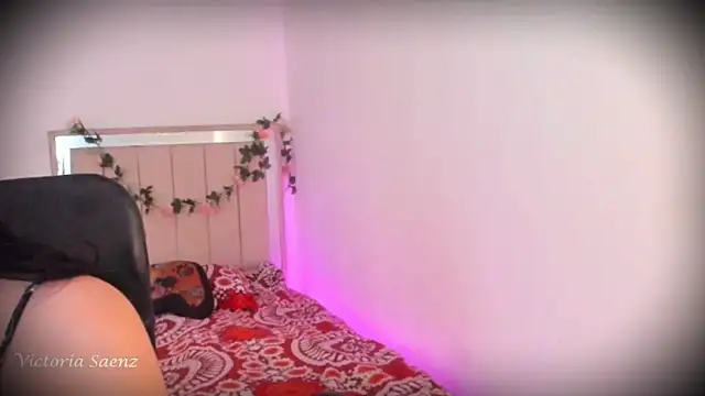 victoriaasaenz  online show from 02-07-26, 12:58