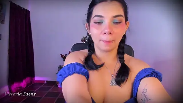 victoriaasaenz  online show from 04-02-26, 12:52