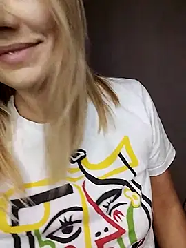 KrissSexi online show from 10-27-25, 05:55