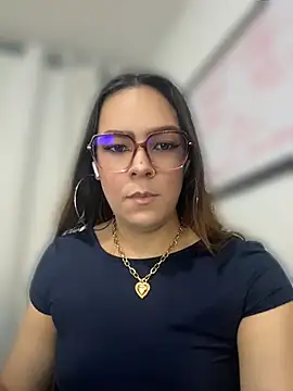 Snapshot of Bianca____ chatting on 06-27-26, 11:21 Bianca online show from 06-27-26, 11:21
