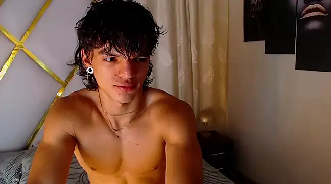 Snapshot of AlbertBernal69 chatting on 02-11-25, 08:58 AlbertBernal69 online show from 02-11-25, 08:58