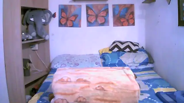 ChiaraFioree online show from 04-24-26, 09:06