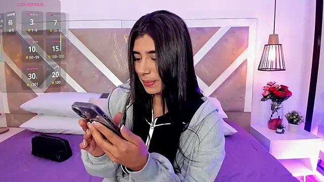 ZiaCalifa online show from 05-18-26, 11:49