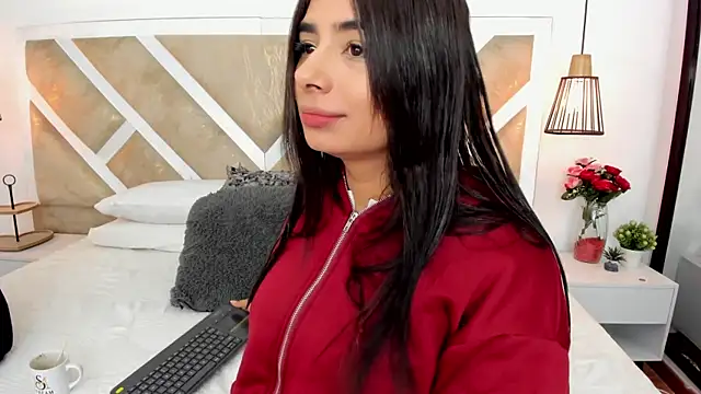 Snapshot of ZiaCalifa chatting on 06-27-26, 11:48 ZiaCalifa online show from 06-27-26, 11:48