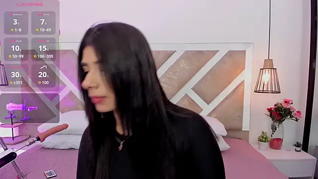 Snapshot of ZiaCalifa chatting on 07-16-26, 11:05 ZiaCalifa online show from 07-16-26, 11:05