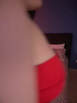 Snapshot of Insane_Issa chatting on 02-14-25, 10:58 Insane Issa online show from 02-14-25, 10:58