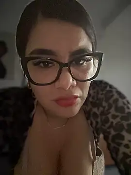 Snapshot of Insane_Issa chatting on 02-28-25, 09:55 Insane Issa online show from 02-28-25, 09:55